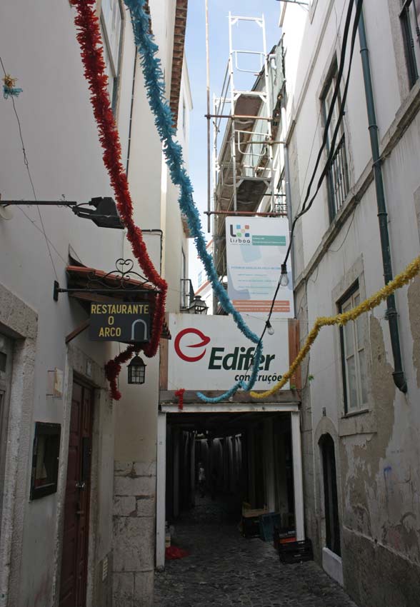 alfama-12
